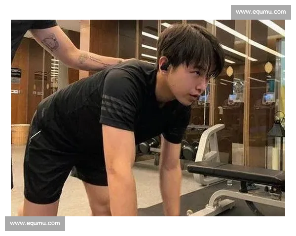 健美比赛中如何避免勃起影响表现及应对技巧解析