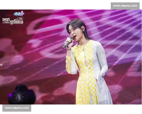 周笔畅回归歌唱比赛舞台 展现全新音乐风格引发热议